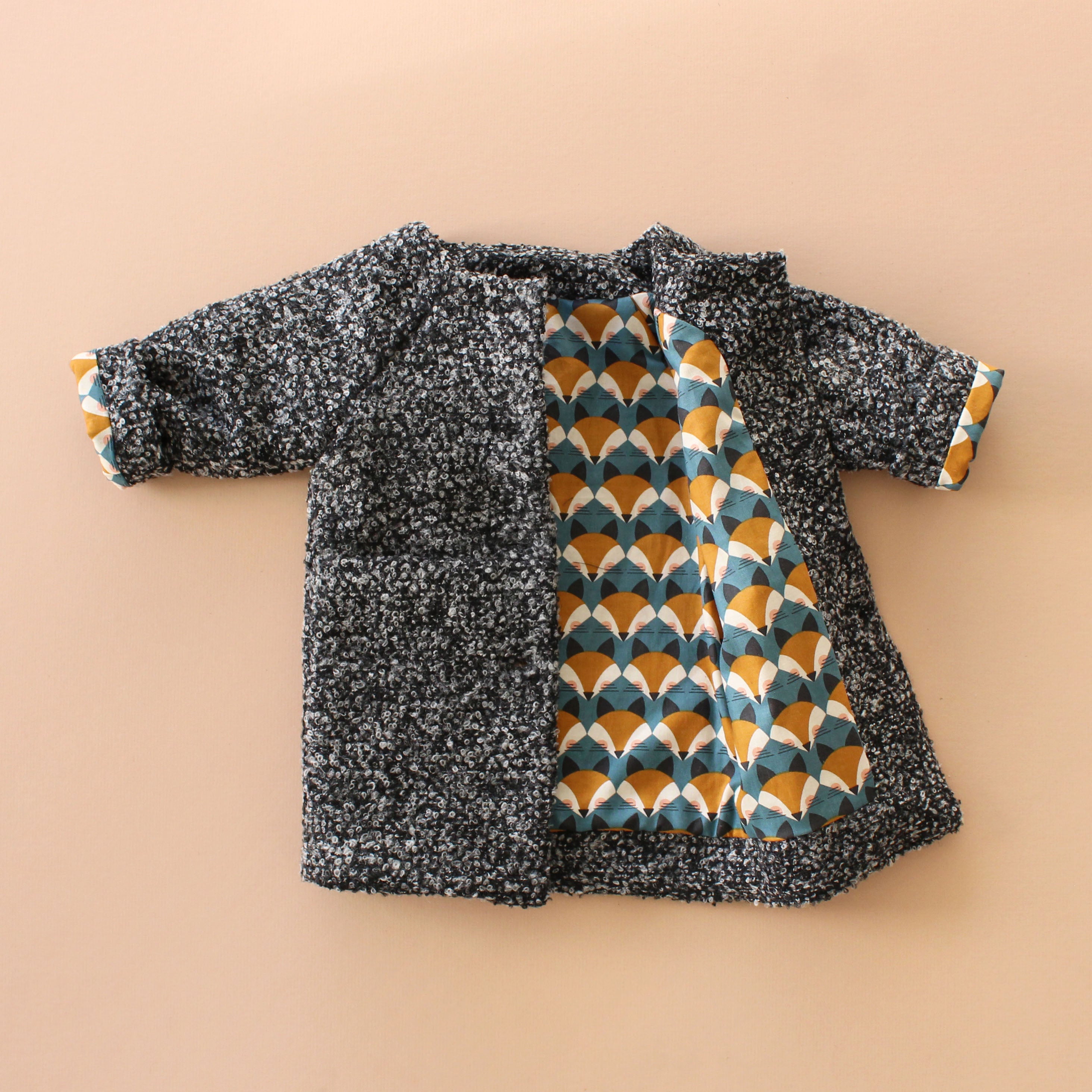 DARLING IMAGE WOVEN TOP